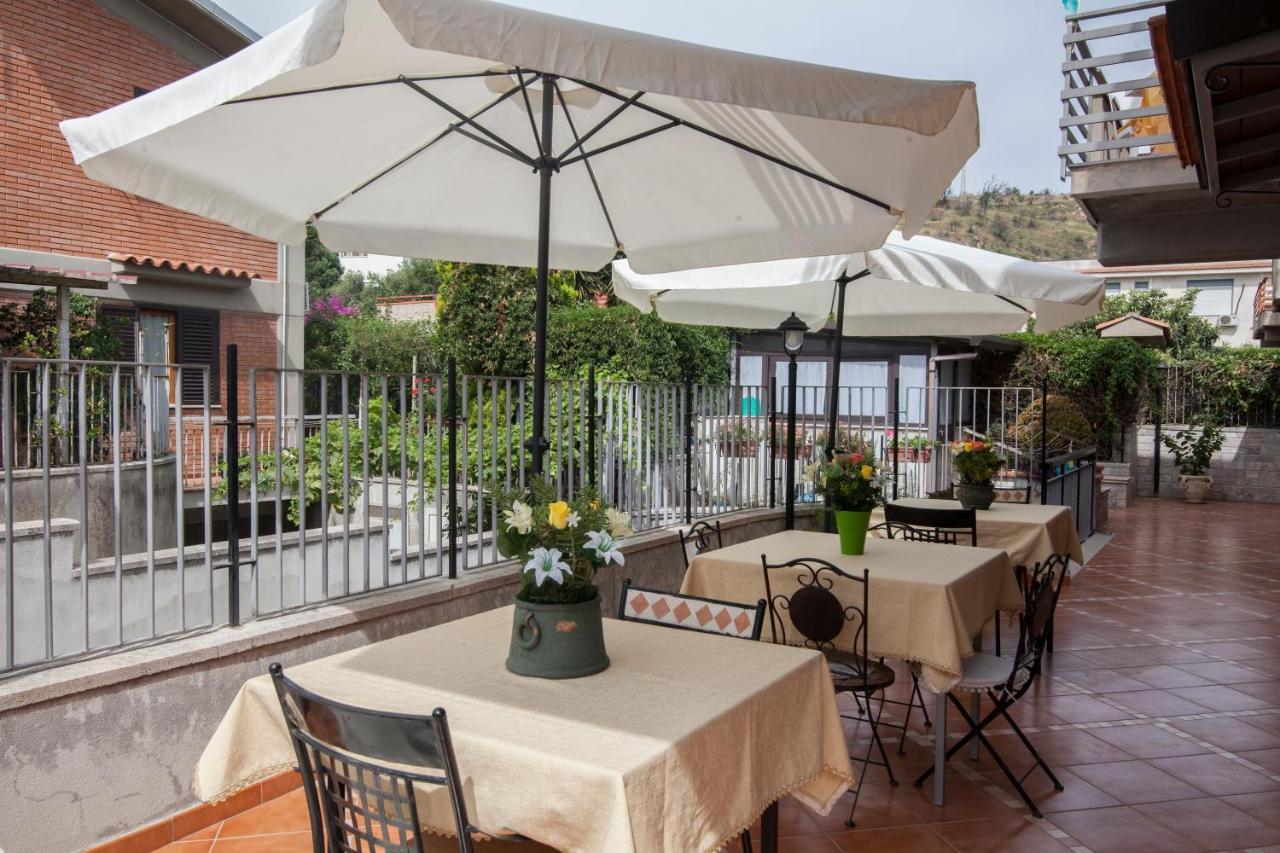 B&B Villa Carmen ซานตาเลสโซ ซิกูโล ภายนอก รูปภาพ