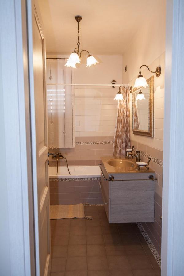 B&B Villa Carmen ซานตาเลสโซ ซิกูโล ภายนอก รูปภาพ