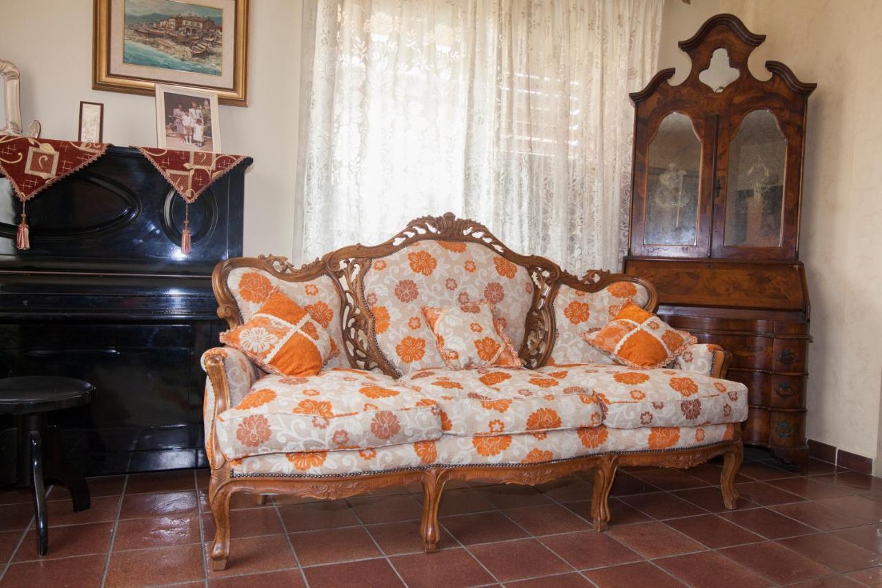 B&B Villa Carmen ซานตาเลสโซ ซิกูโล ภายนอก รูปภาพ