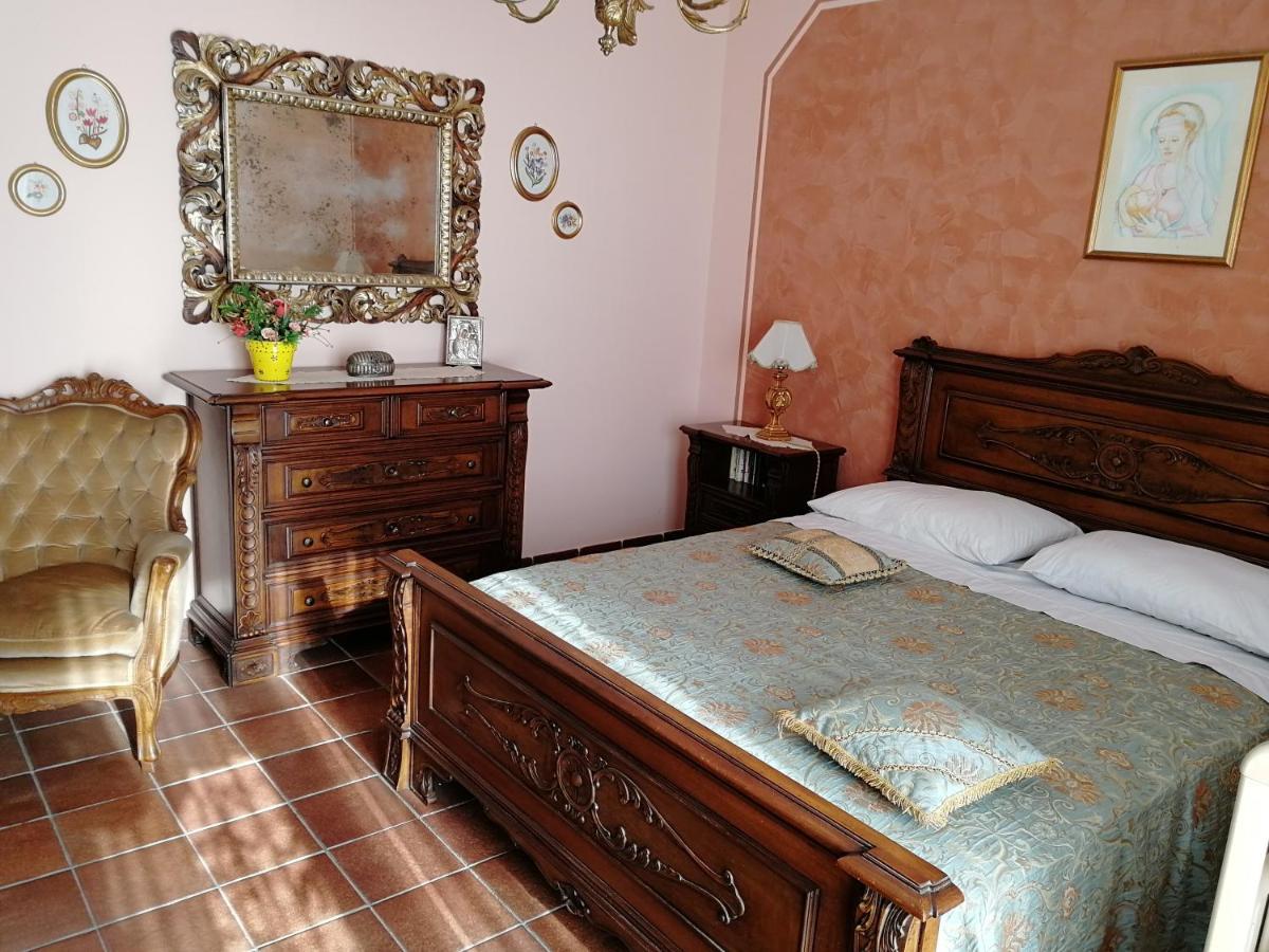 B&B Villa Carmen ซานตาเลสโซ ซิกูโล ภายนอก รูปภาพ